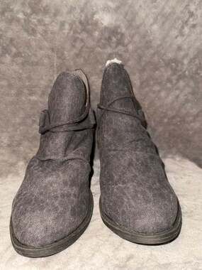 Gypsy Jazz Rebekah Ankle Booties in Charcoal Grey Leopard Print